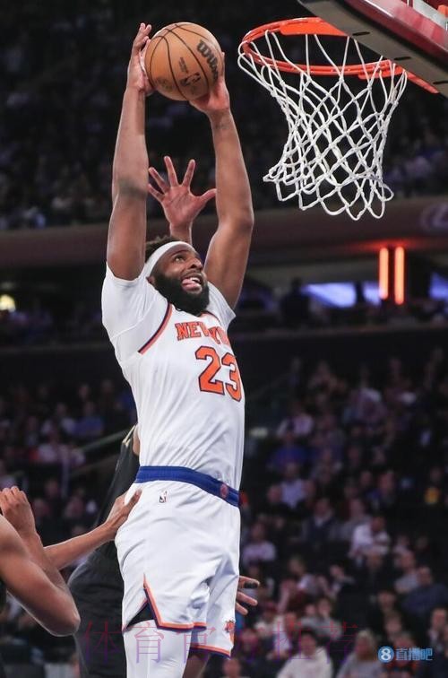 米切尔-罗宾逊回应球迷质疑：我只是按要求防守和抢篮板